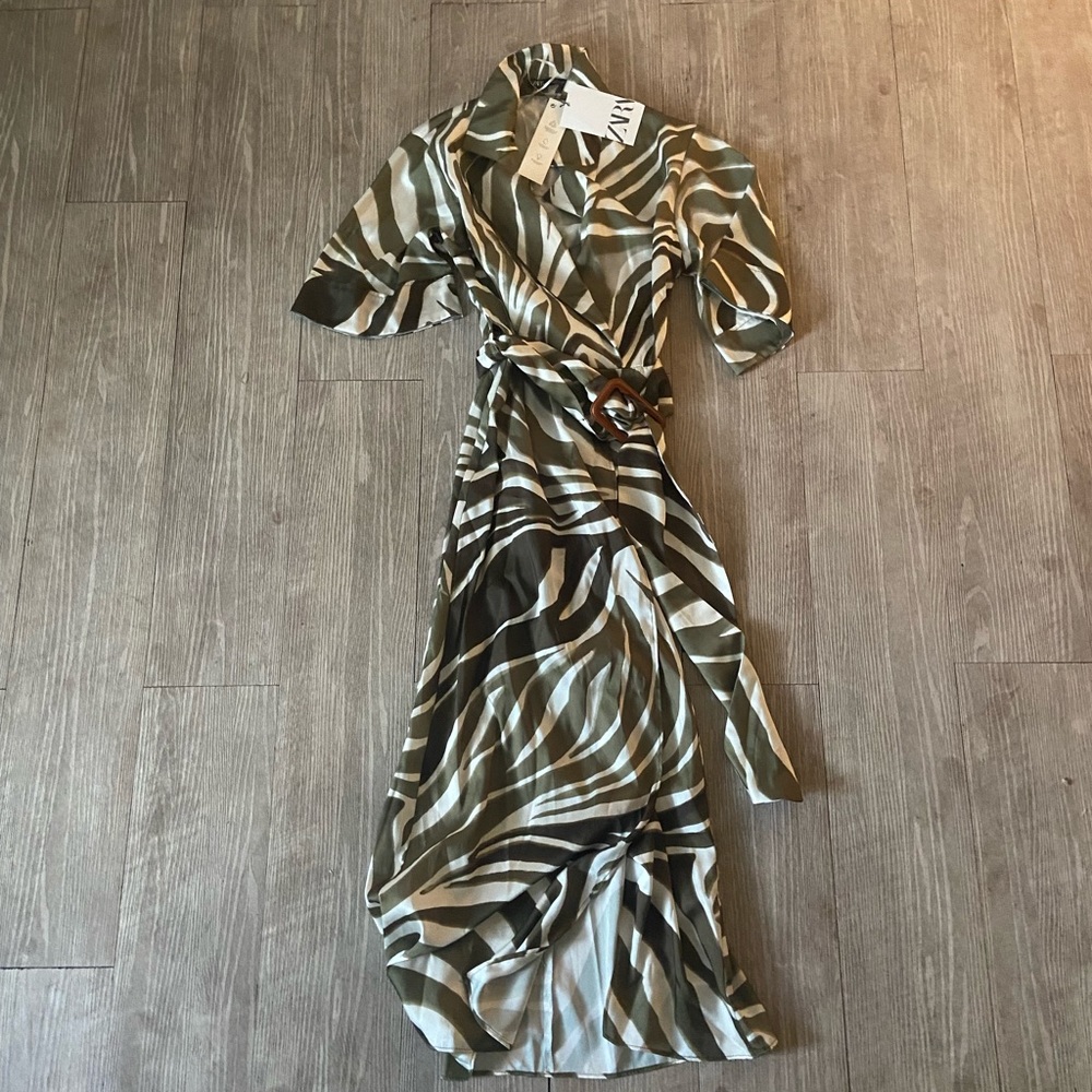 Zara shirt dress olive green /cream